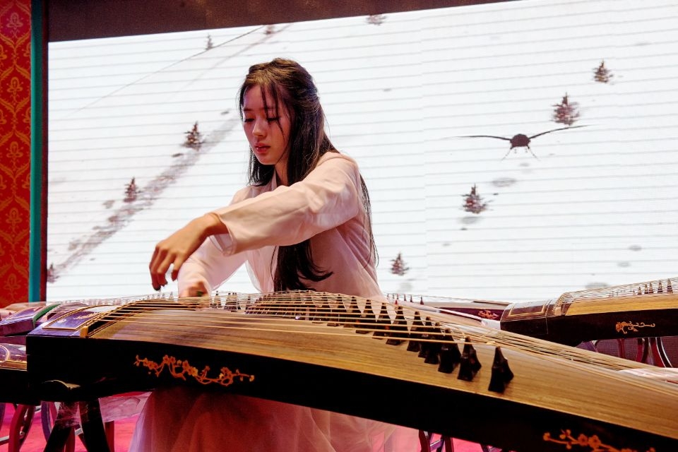 古筝独奏·浅色汉服