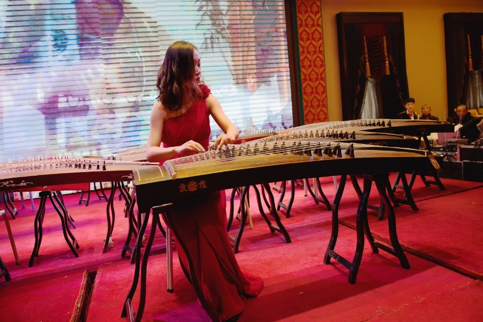 红裙古筝独奏·敦煌琴