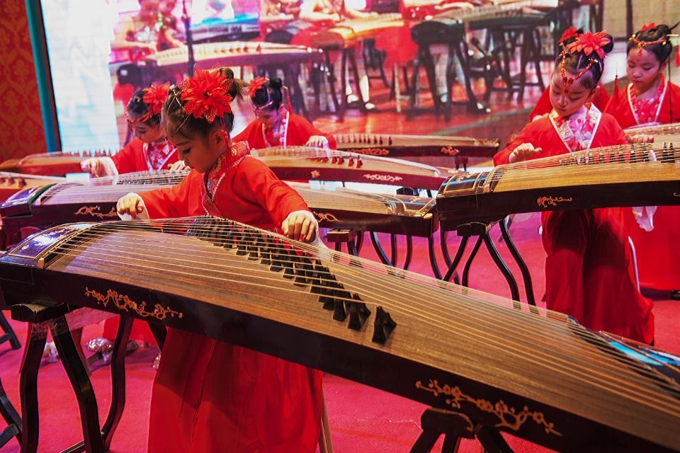 少儿红装古筝齐奏