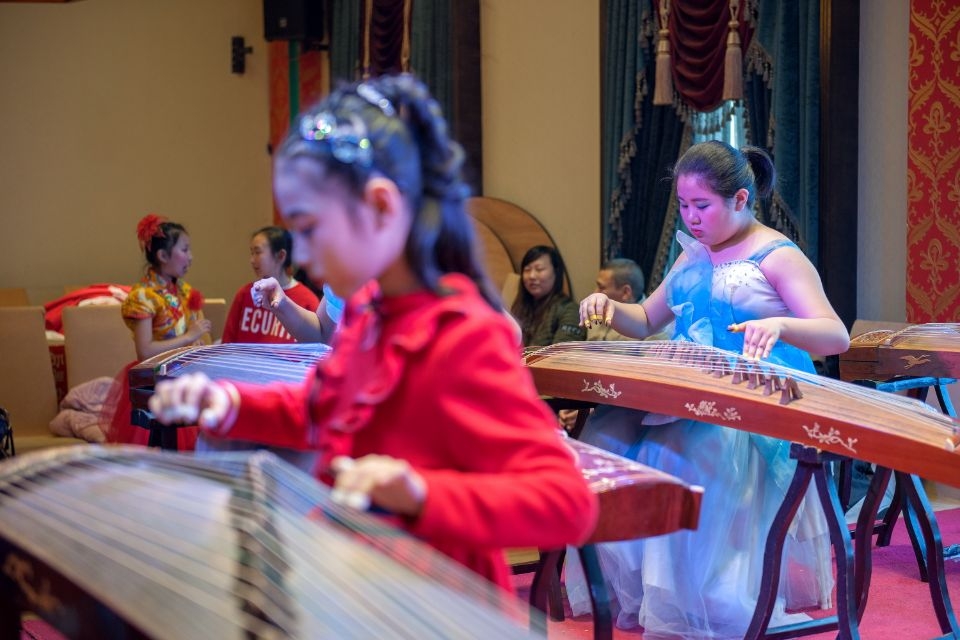 黄衣红装少儿合奏·故园筝