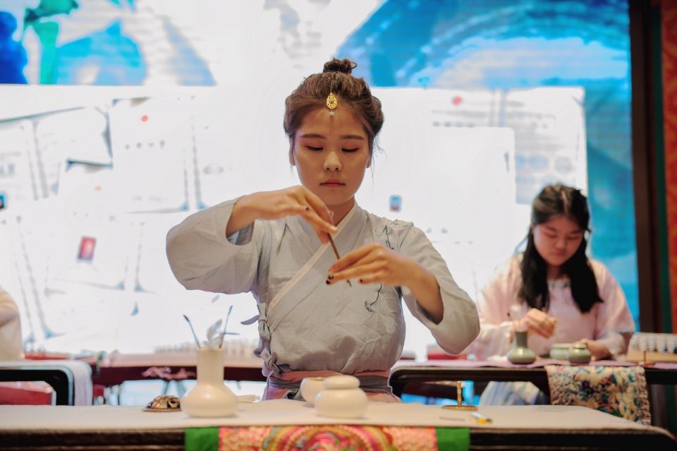 茶道演示·汉服与茶具